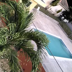 brittany-manor-retreat.comcaribbean.com/